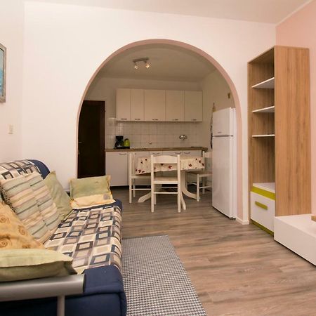 One Bedroom Apartment Near The Kamenjak Park In Prematura Премантура Экстерьер фото